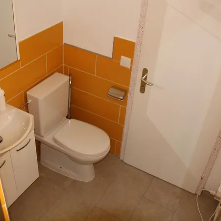Appartement With Private Parking Airolo