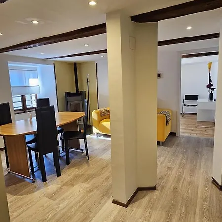 With Private Parking Appartement